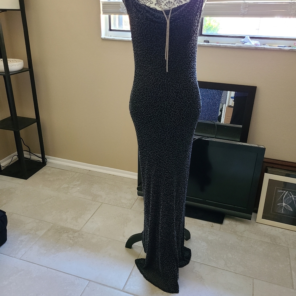 Dress - Picture 4 of 6